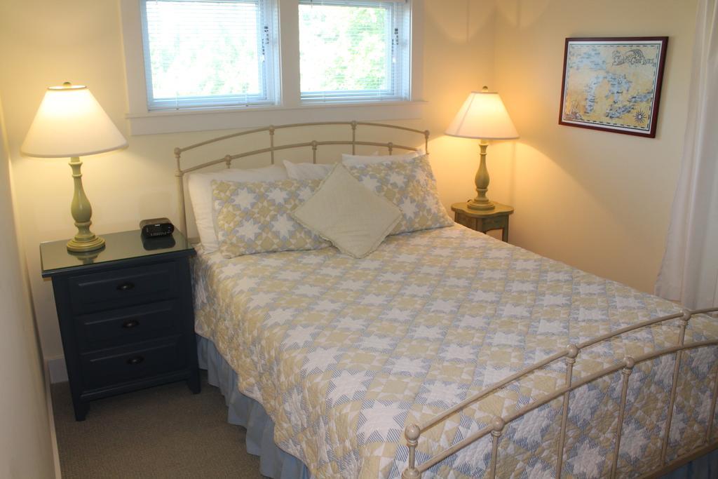 Captain'S Cottage Suites 格兰德港 客房 照片